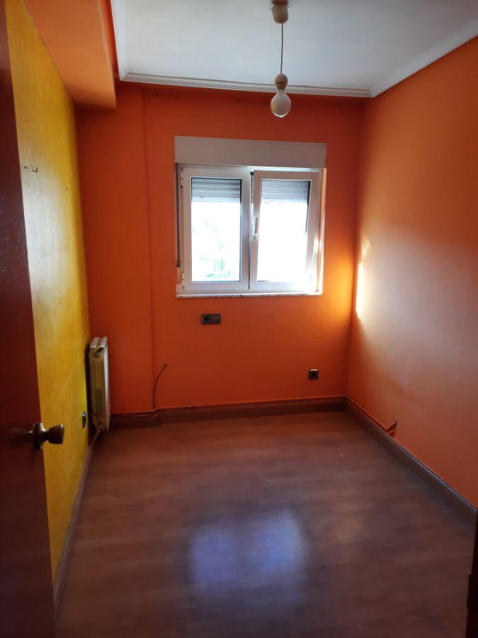 For sale of flat in Langreo