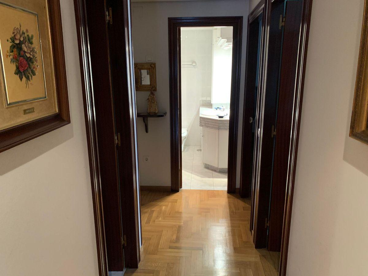 For sale of flat in Siero