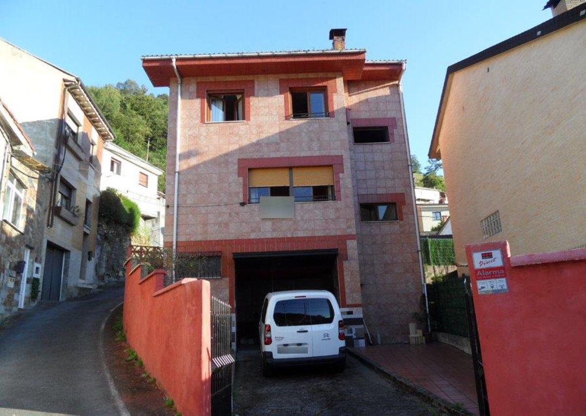 For sale of house in Mieres Asturias