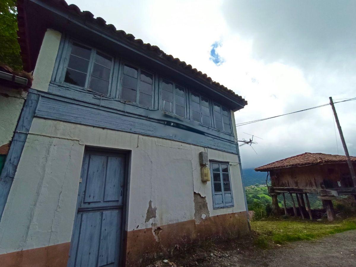 For sale of house in Colunga Concejo