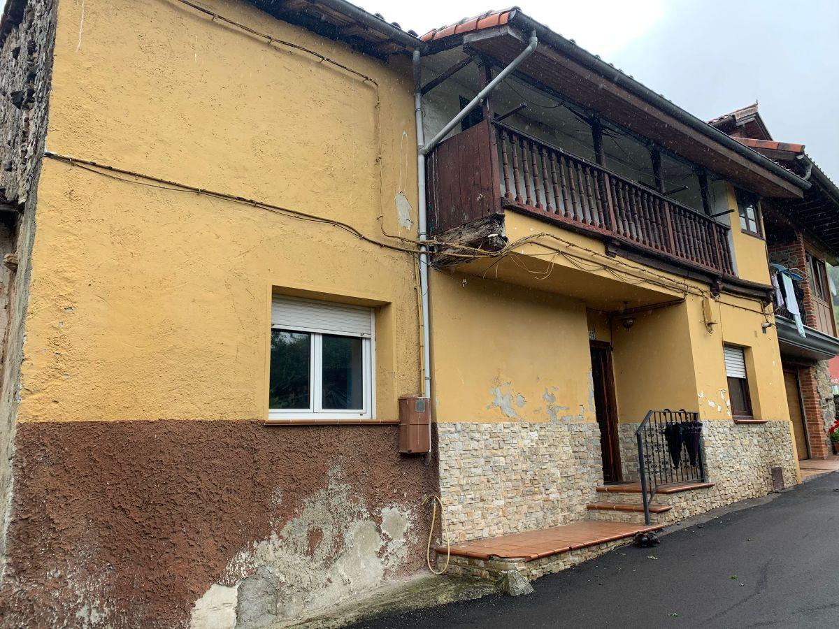 For sale of house in Sariego