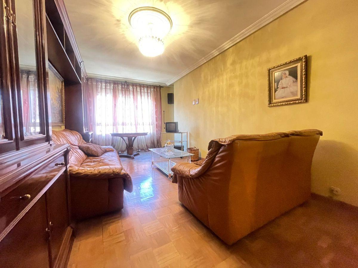 For sale of flat in Langreo