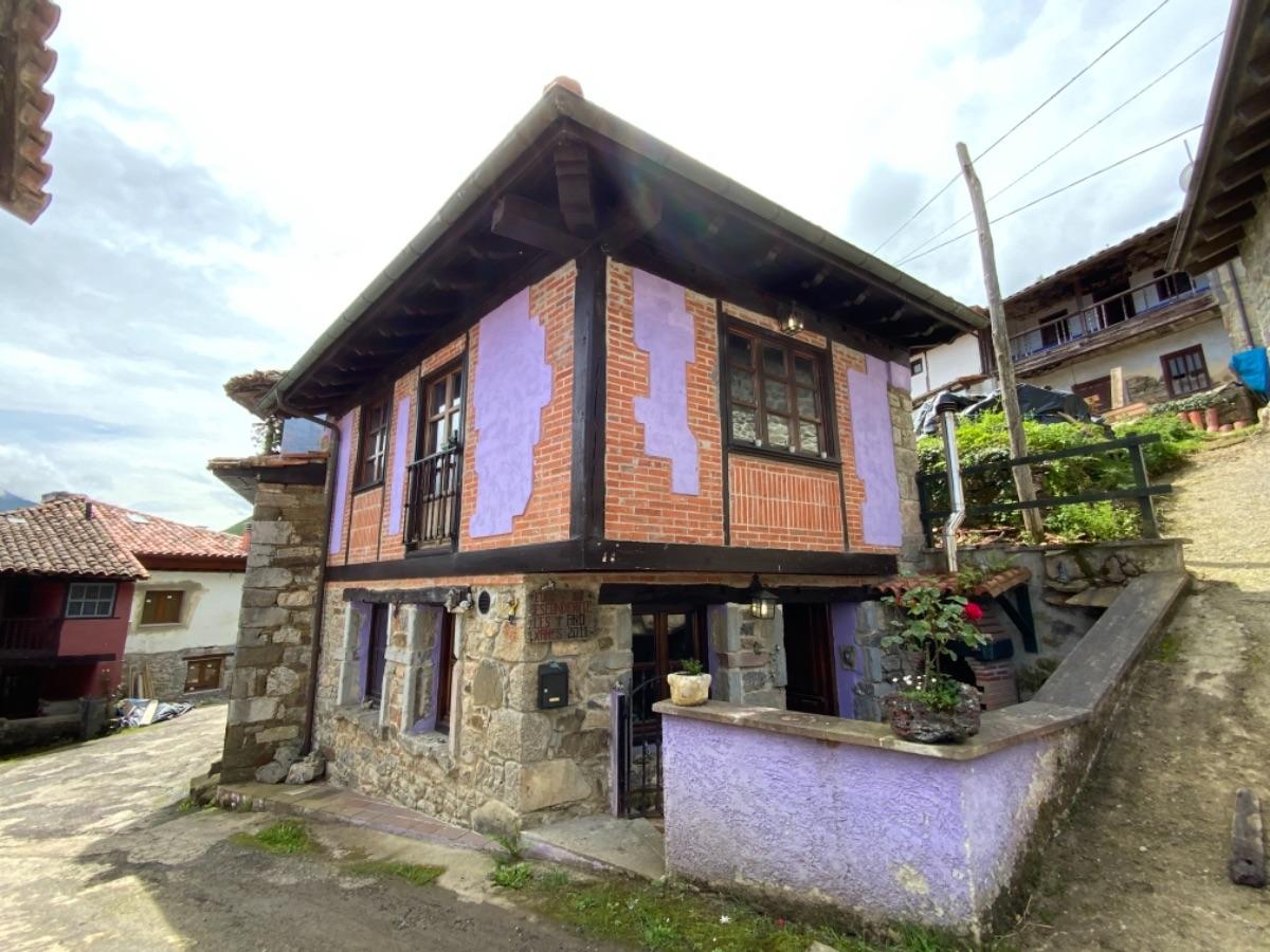 For sale of house in Piloña