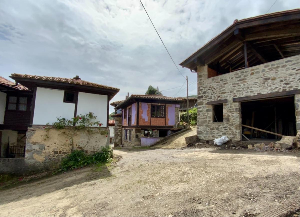 For sale of house in Piloña