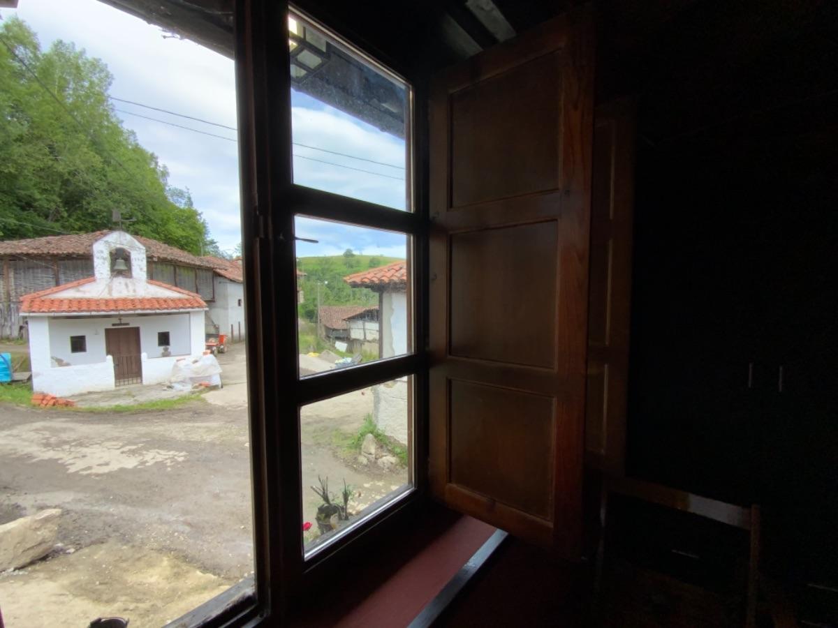 For sale of house in Piloña