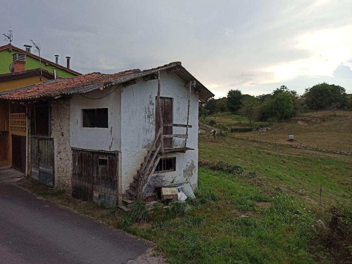 Venta de terreno en Piloña