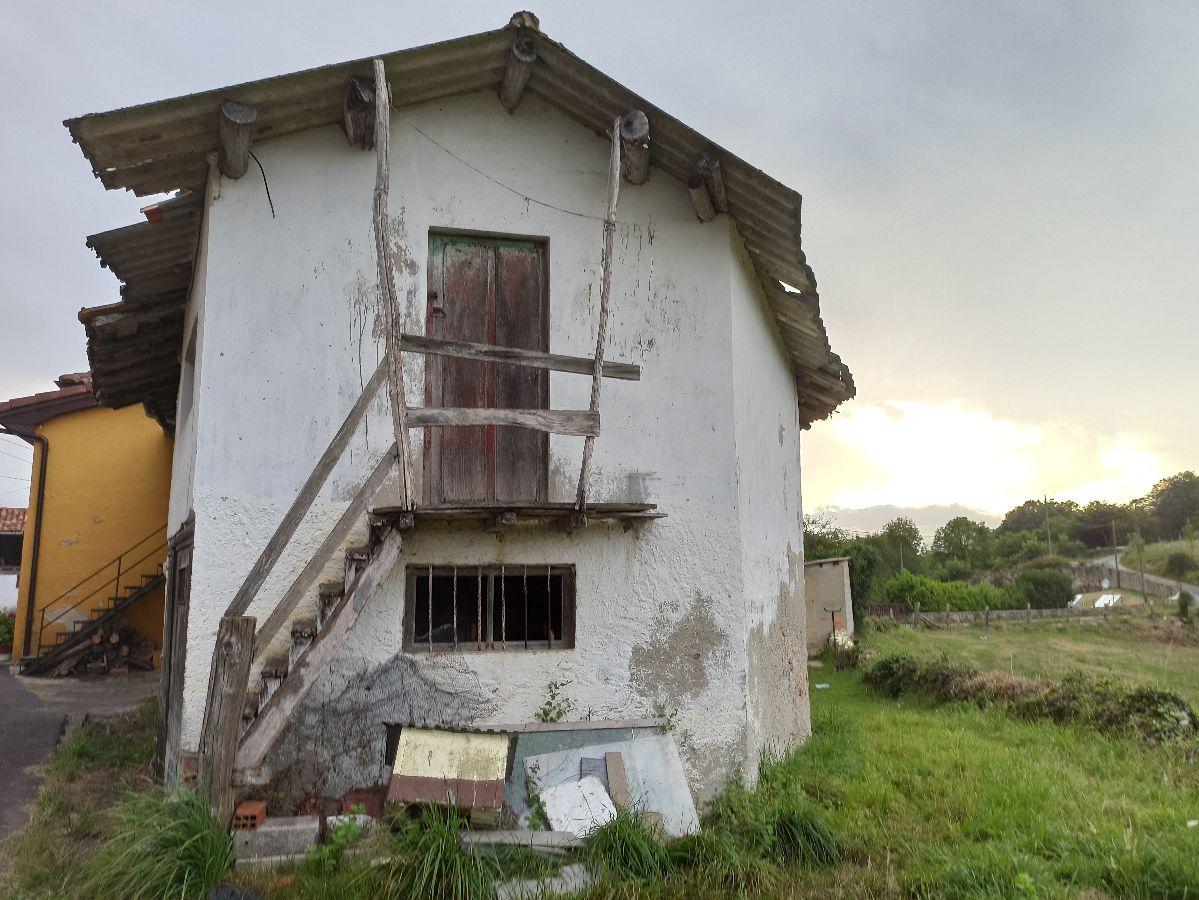 Venta de terreno en Piloña