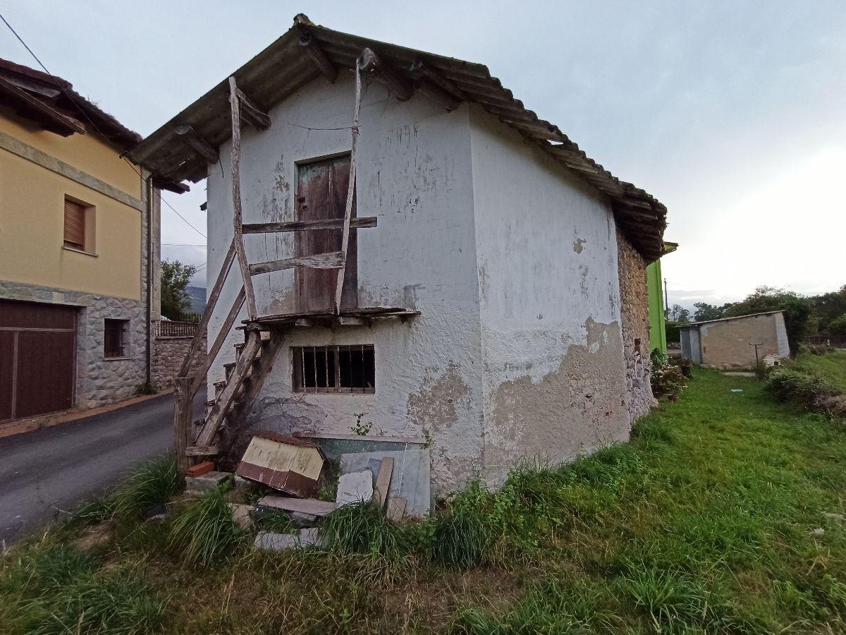 Venta de terreno en Piloña