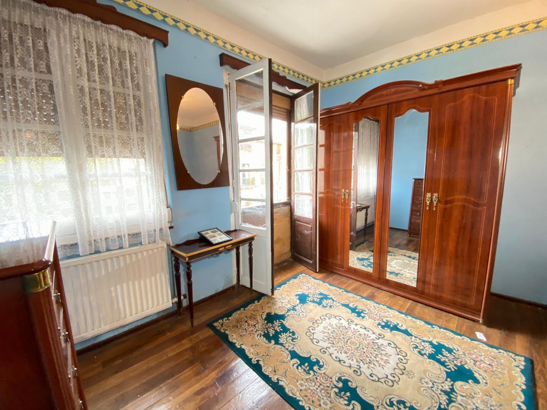 For sale of flat in Piloña