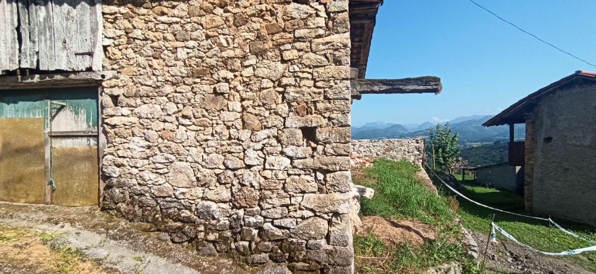 Venta de terreno en Piloña