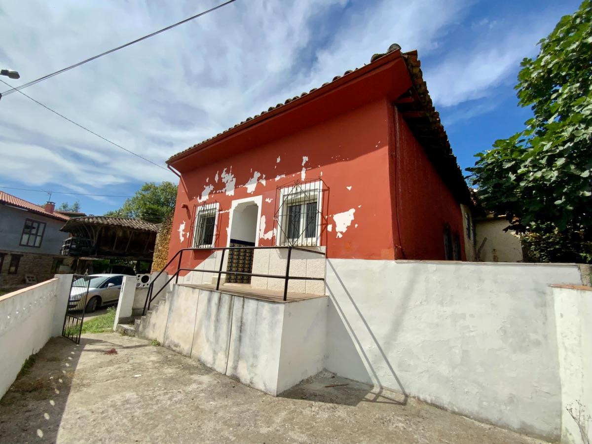 Venta de casa en Piloña