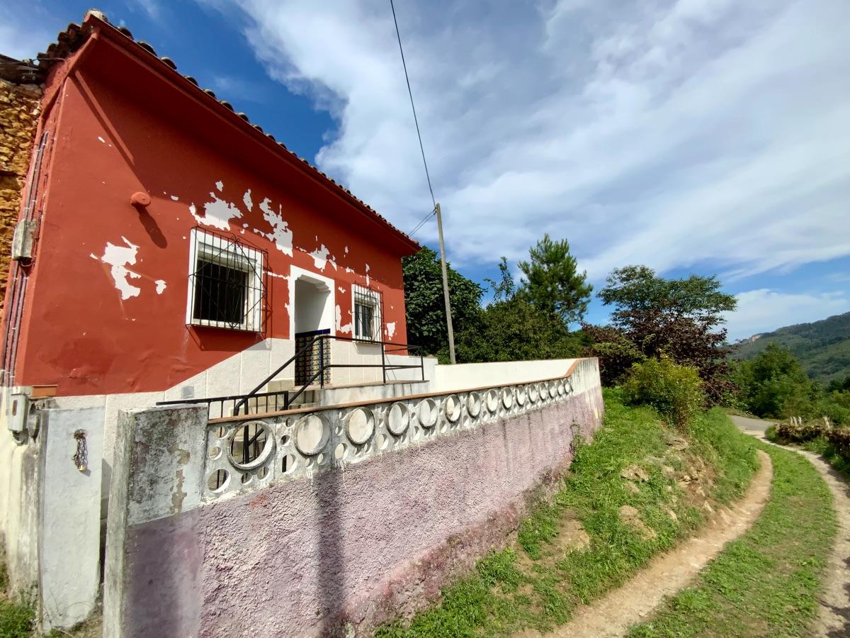 For sale of house in Piloña