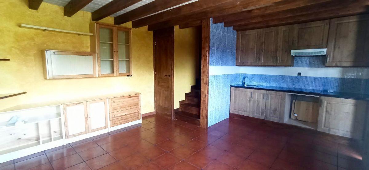 For sale of house in Piloña