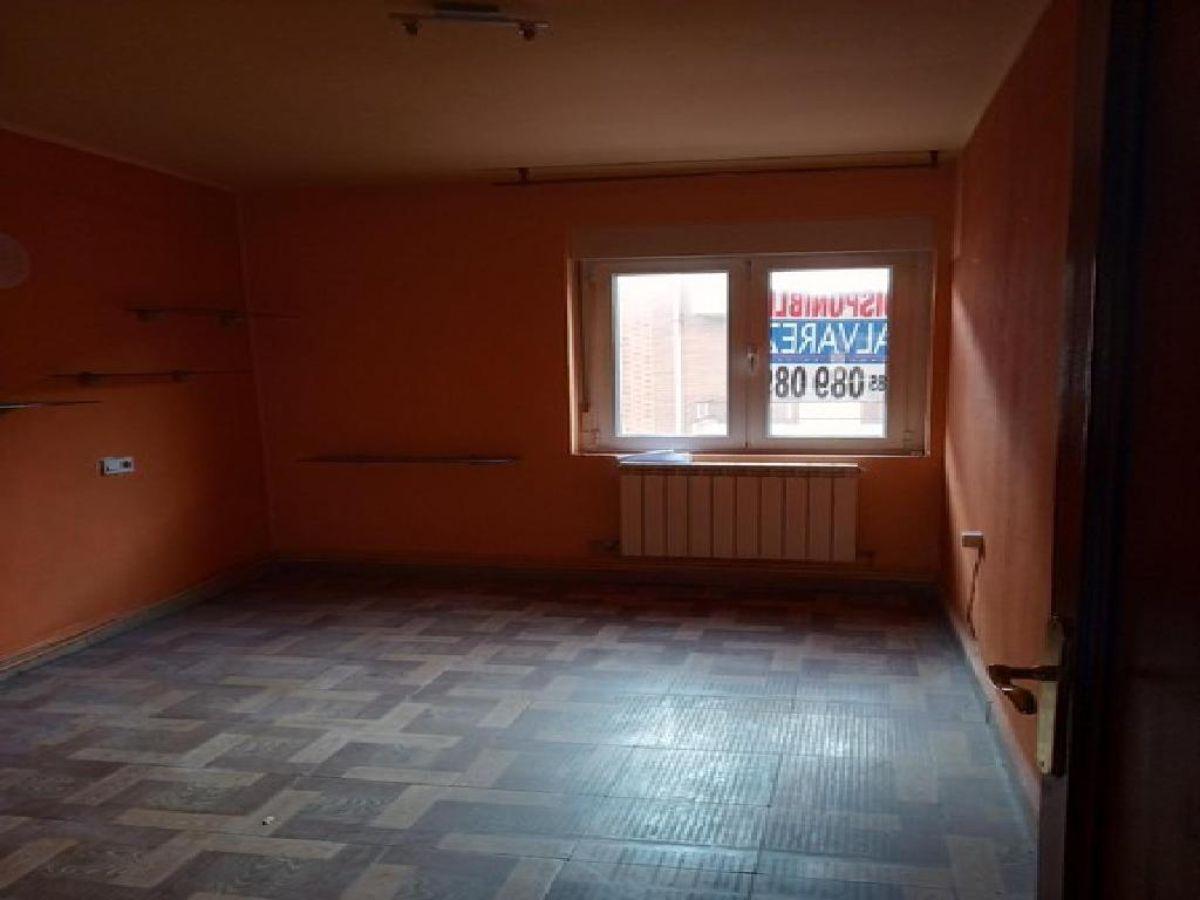 For sale of flat in Llanera