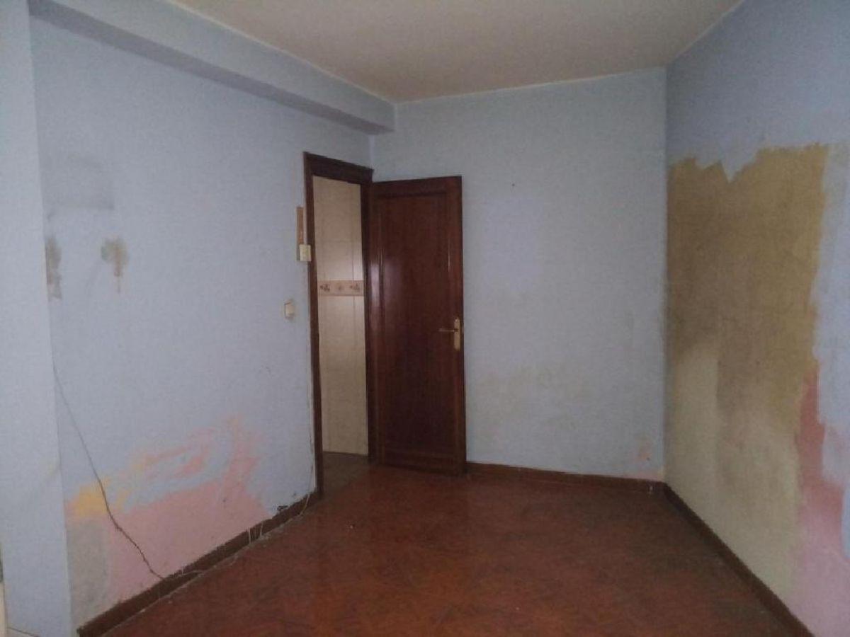 For sale of flat in Llanera