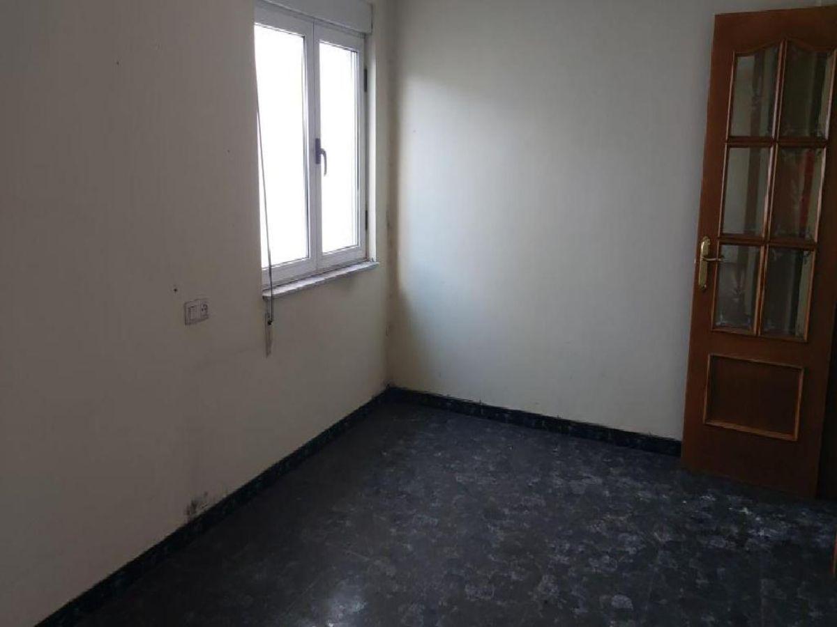 For sale of flat in Llanera