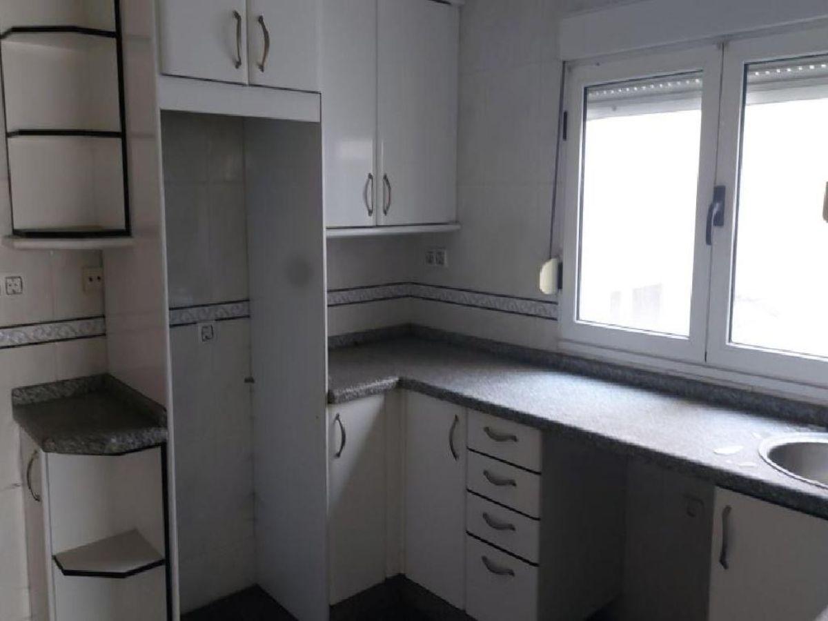 For sale of flat in Llanera