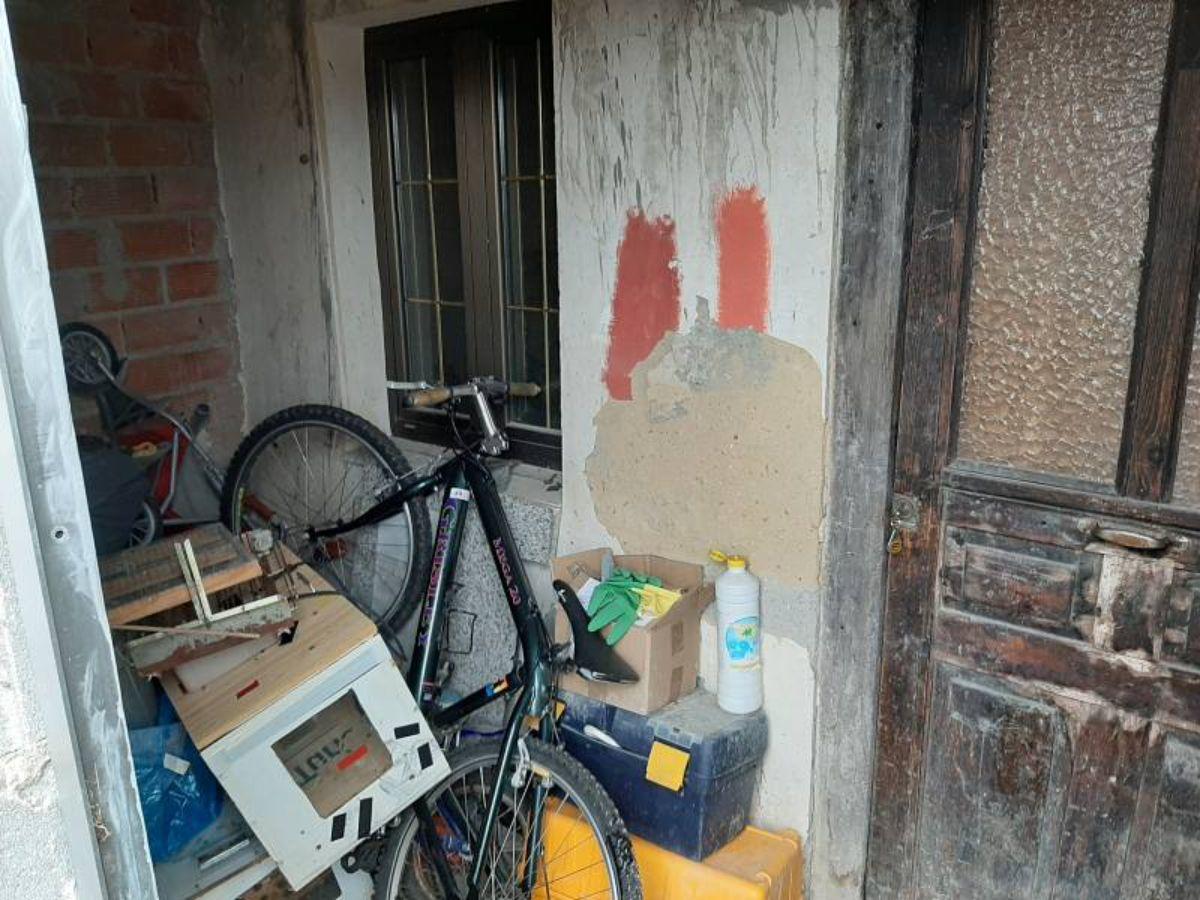 For sale of flat in Lena