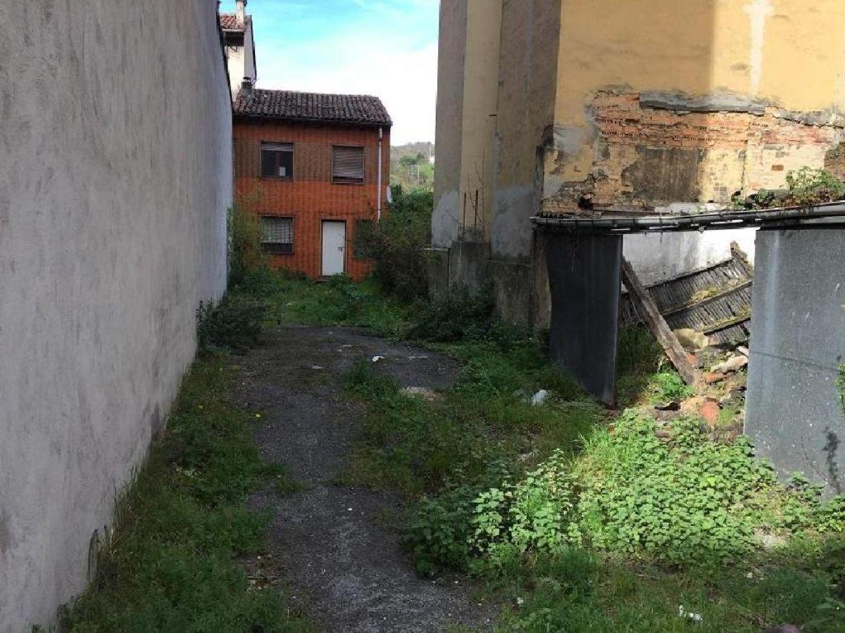 For sale of land in Langreo