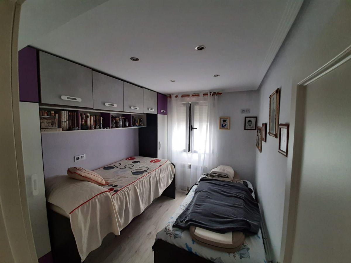 For sale of flat in Langreo