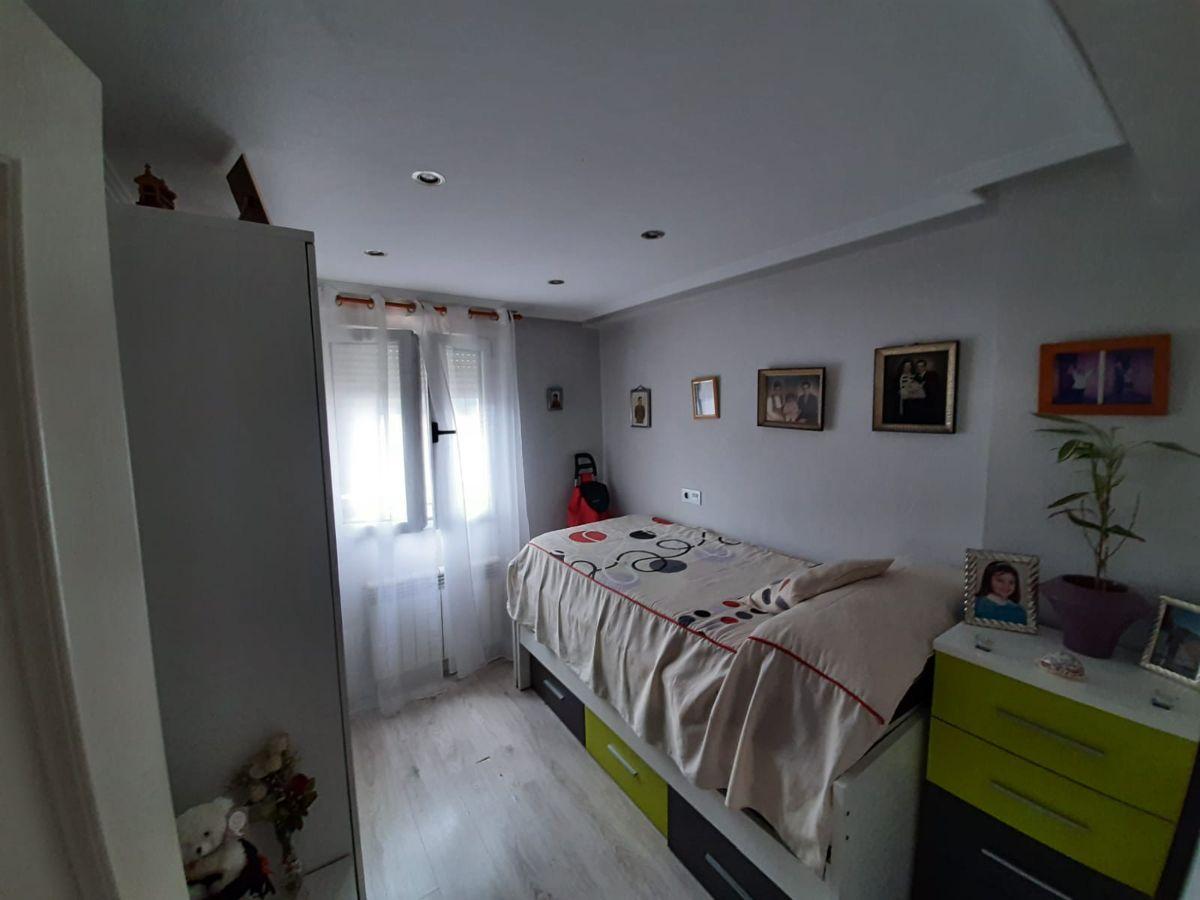 For sale of flat in Langreo