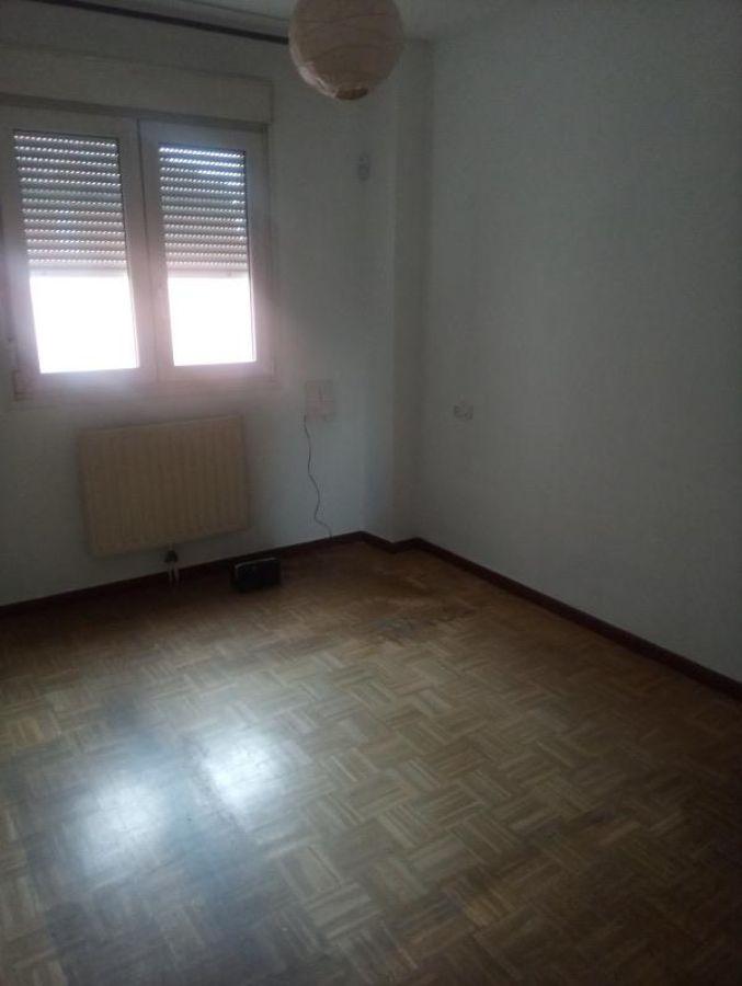 For sale of flat in Oviedo