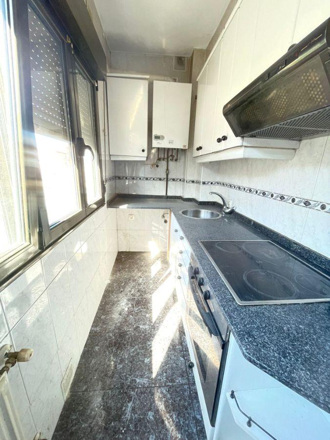 For sale of flat in Laviana