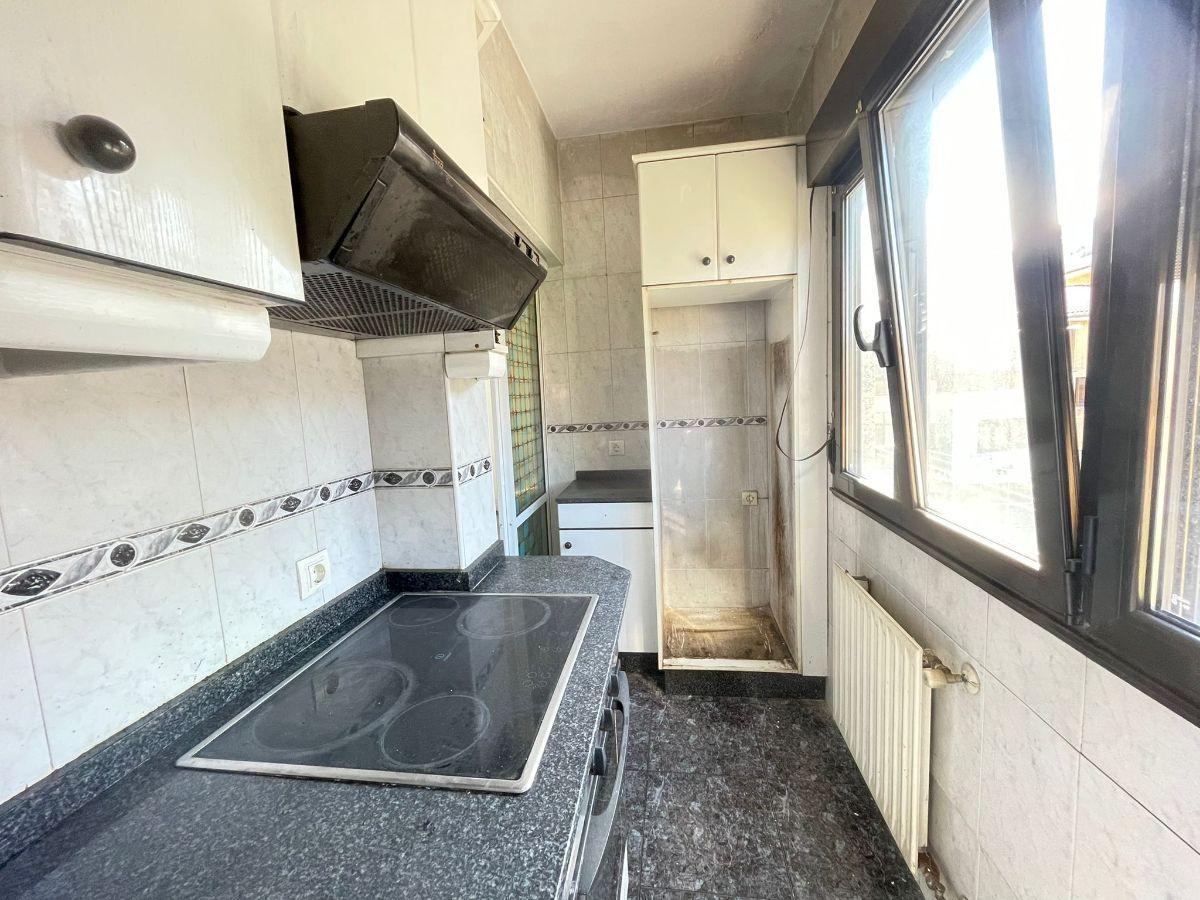 For sale of flat in Laviana