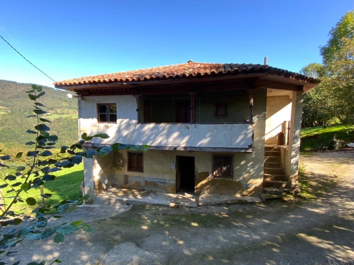 For sale of house in Piloña