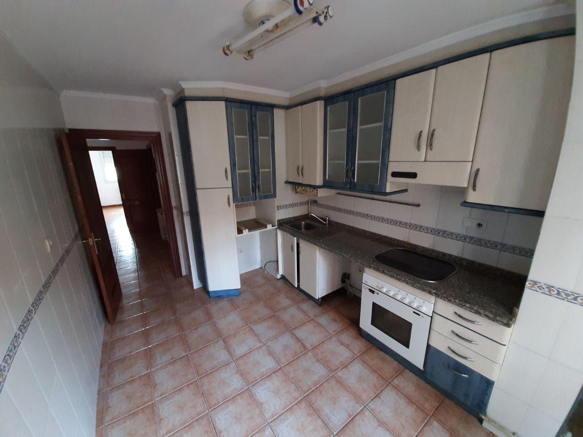 For sale of flat in Siero