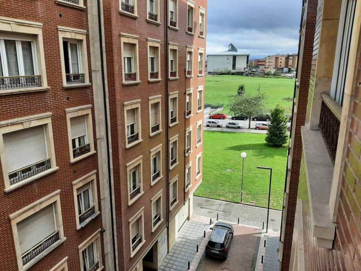 For sale of flat in Siero