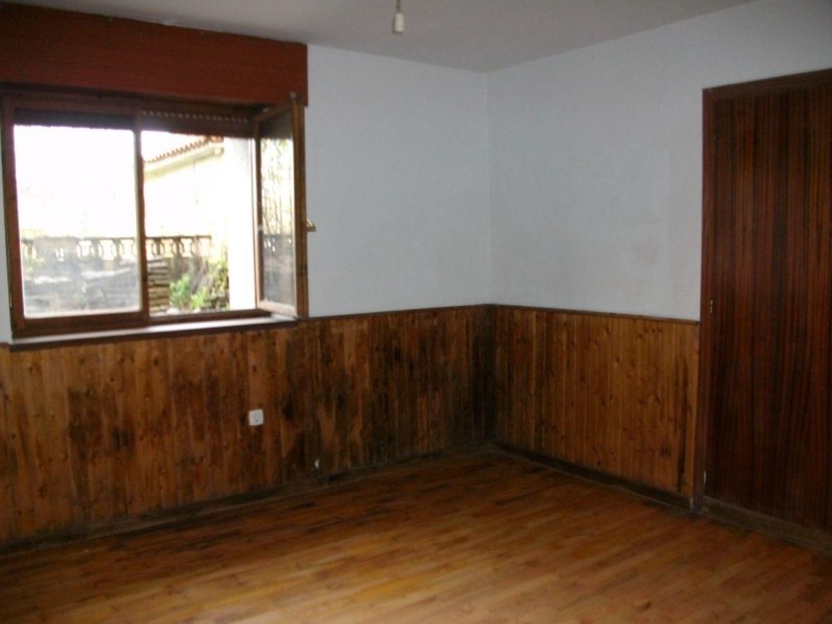 For sale of flat in Piloña