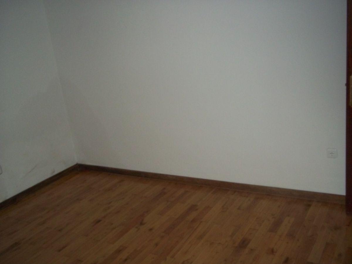 For sale of flat in Piloña