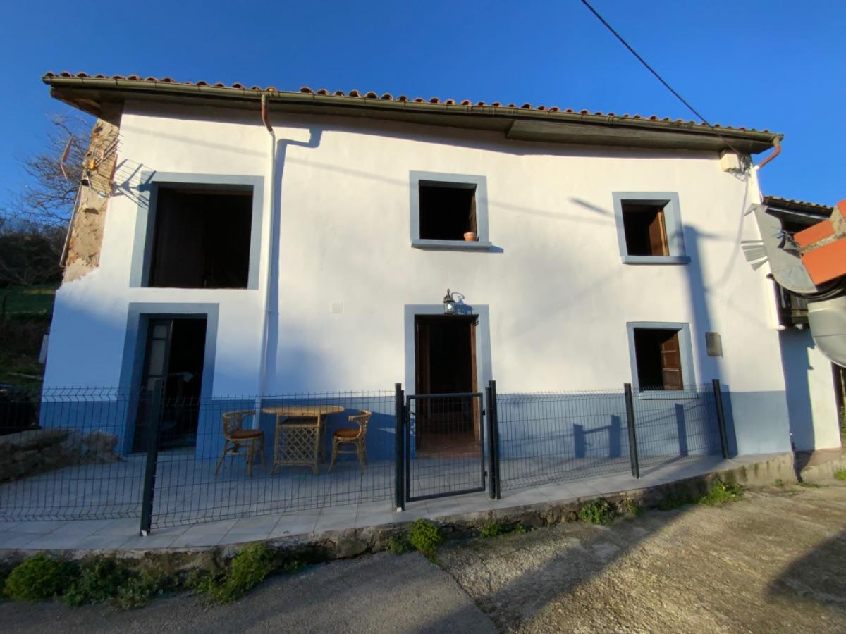 Venta de casa en Bimenes