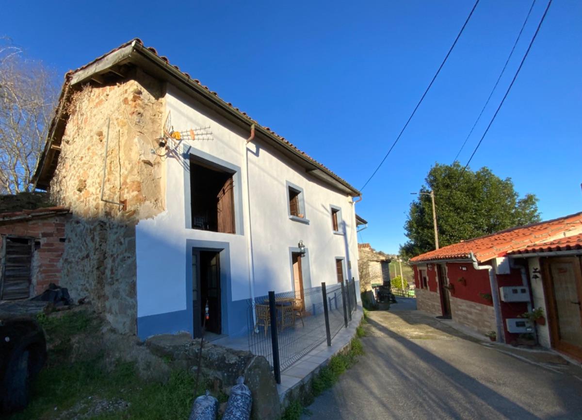 Venta de casa en Bimenes