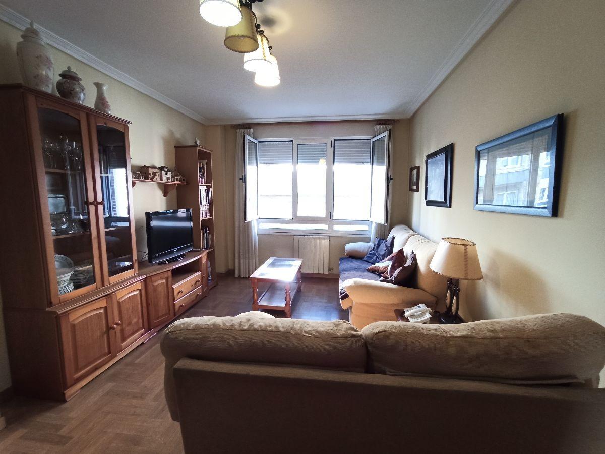 For sale of flat in Noreña Concejo