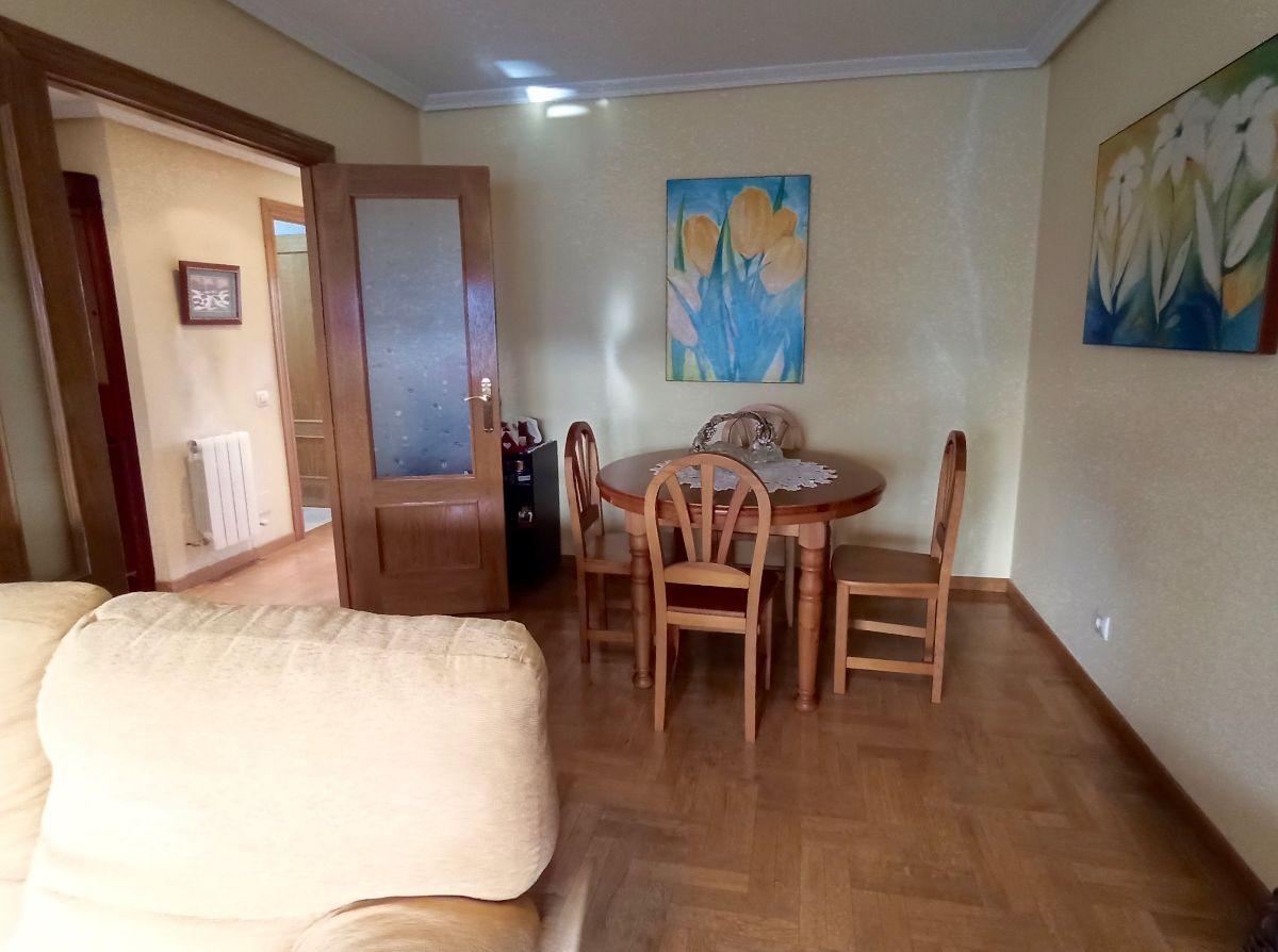For sale of flat in Noreña Concejo