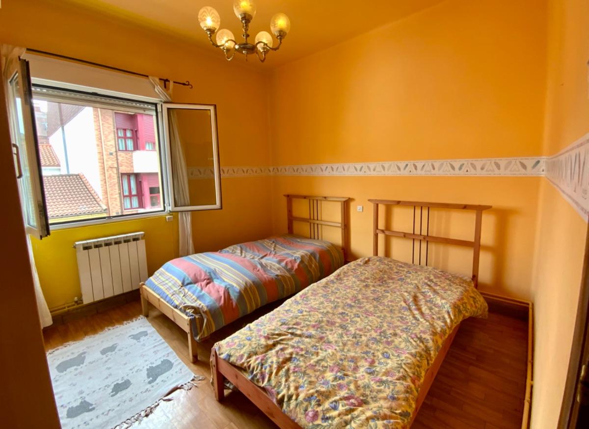 For sale of flat in Oviedo