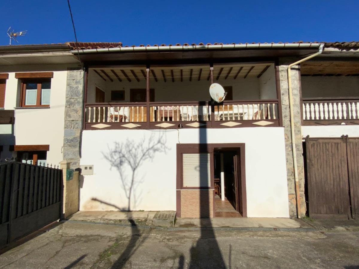 For sale of house in Nava