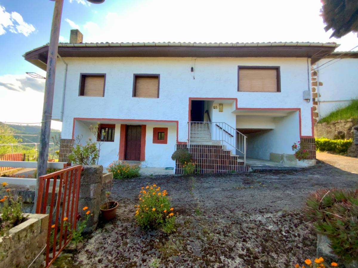 For sale of house in Cabranes