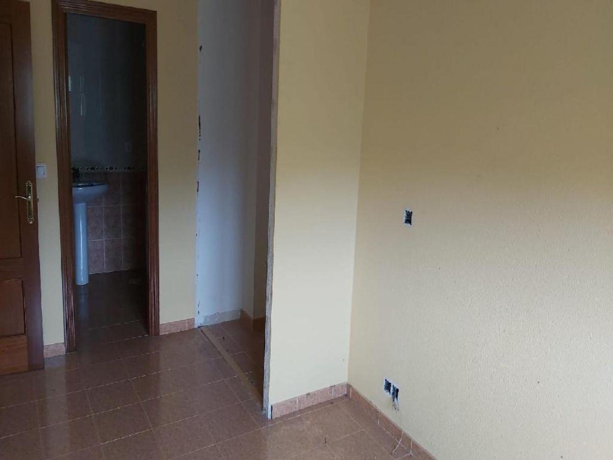 For sale of flat in Siero