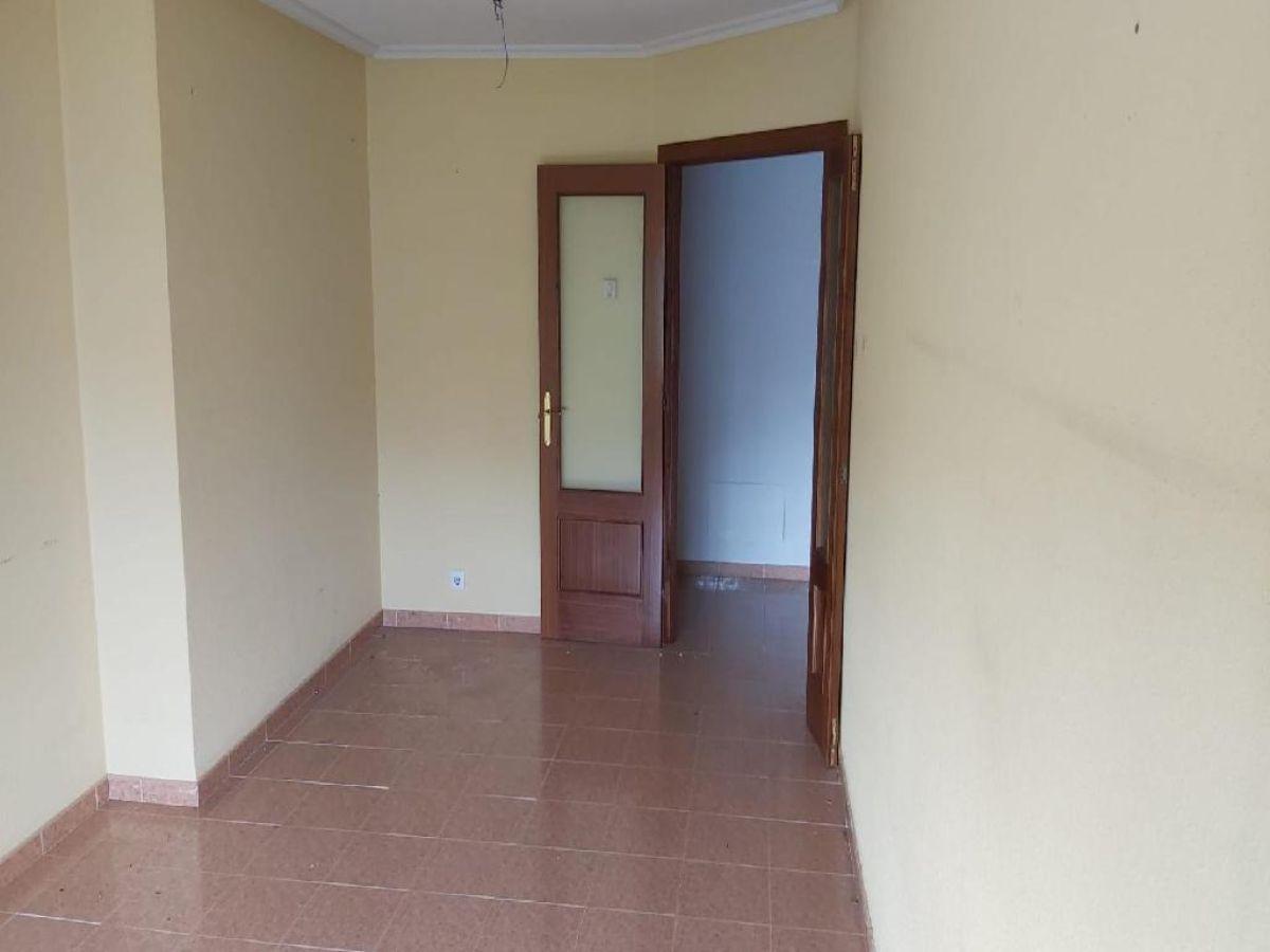 For sale of flat in Siero