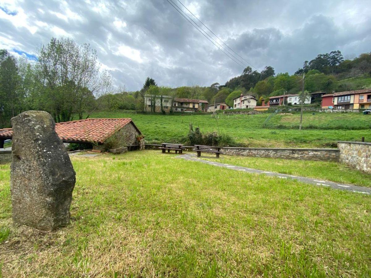 Venta de terreno en Piloña