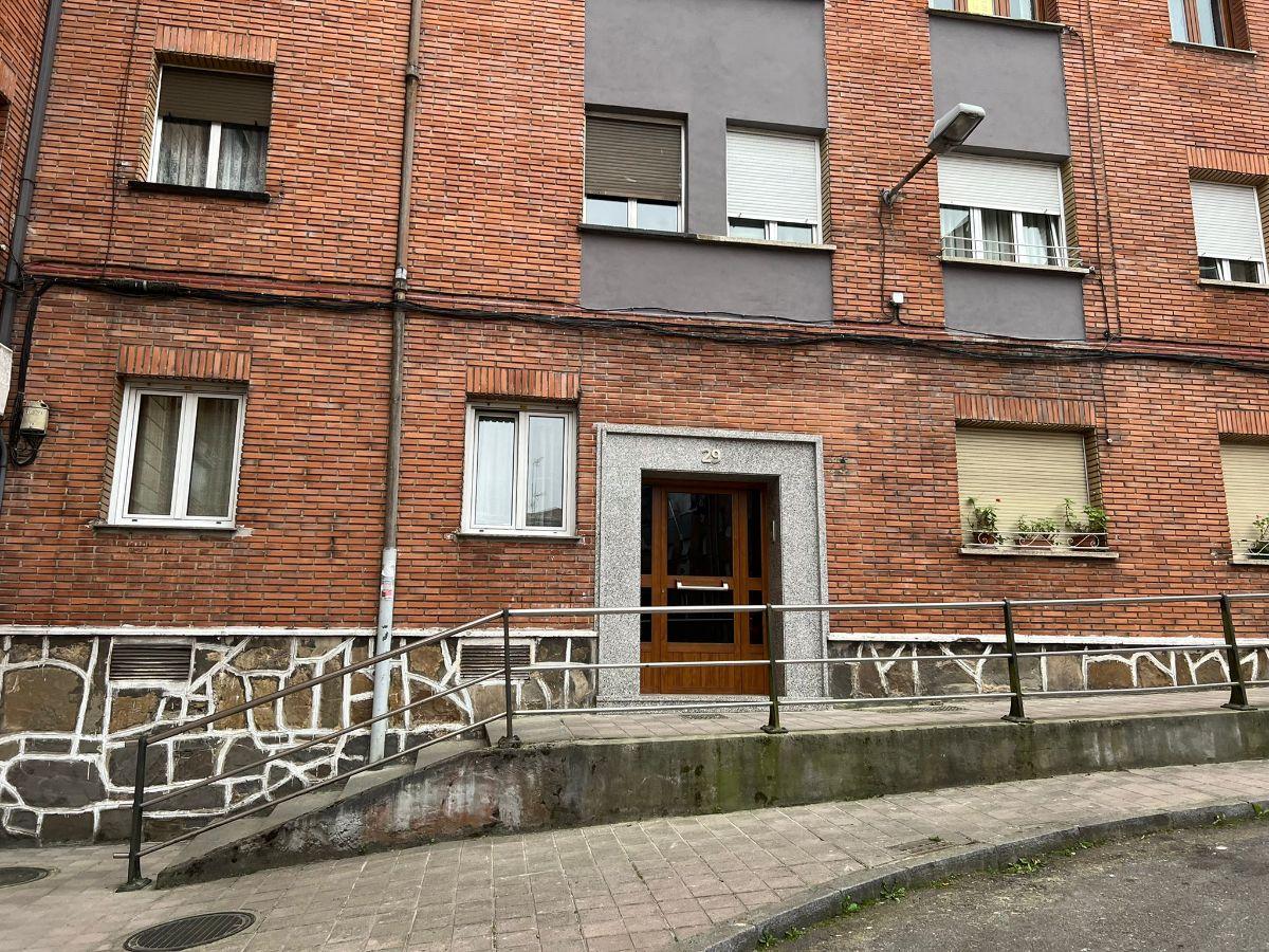 For sale of flat in Siero