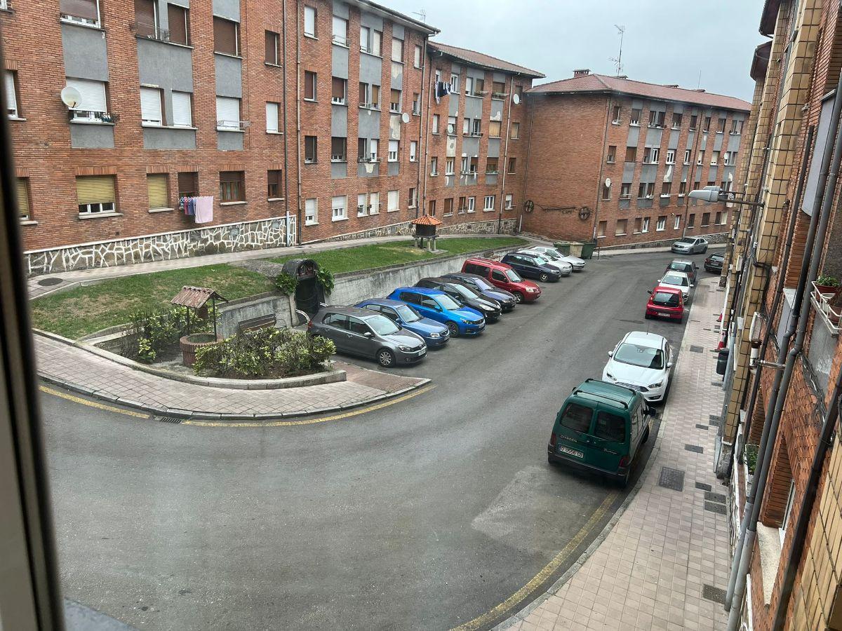 For sale of flat in Siero