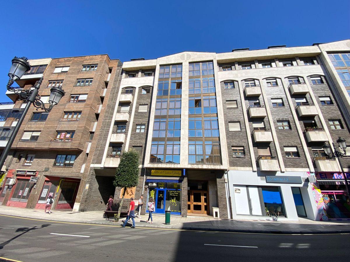 Venta de piso en Oviedo