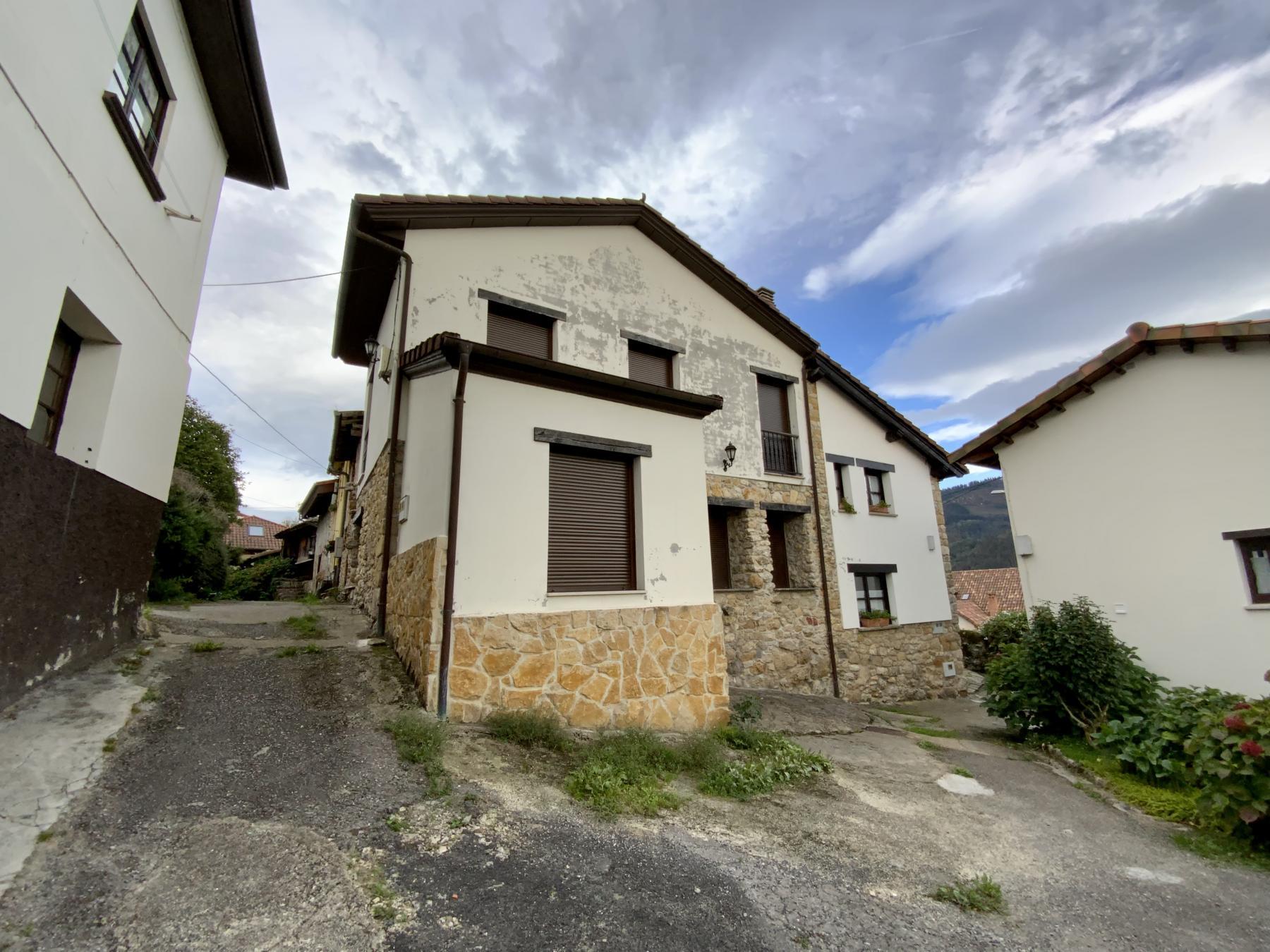 Venta de casa en Nava