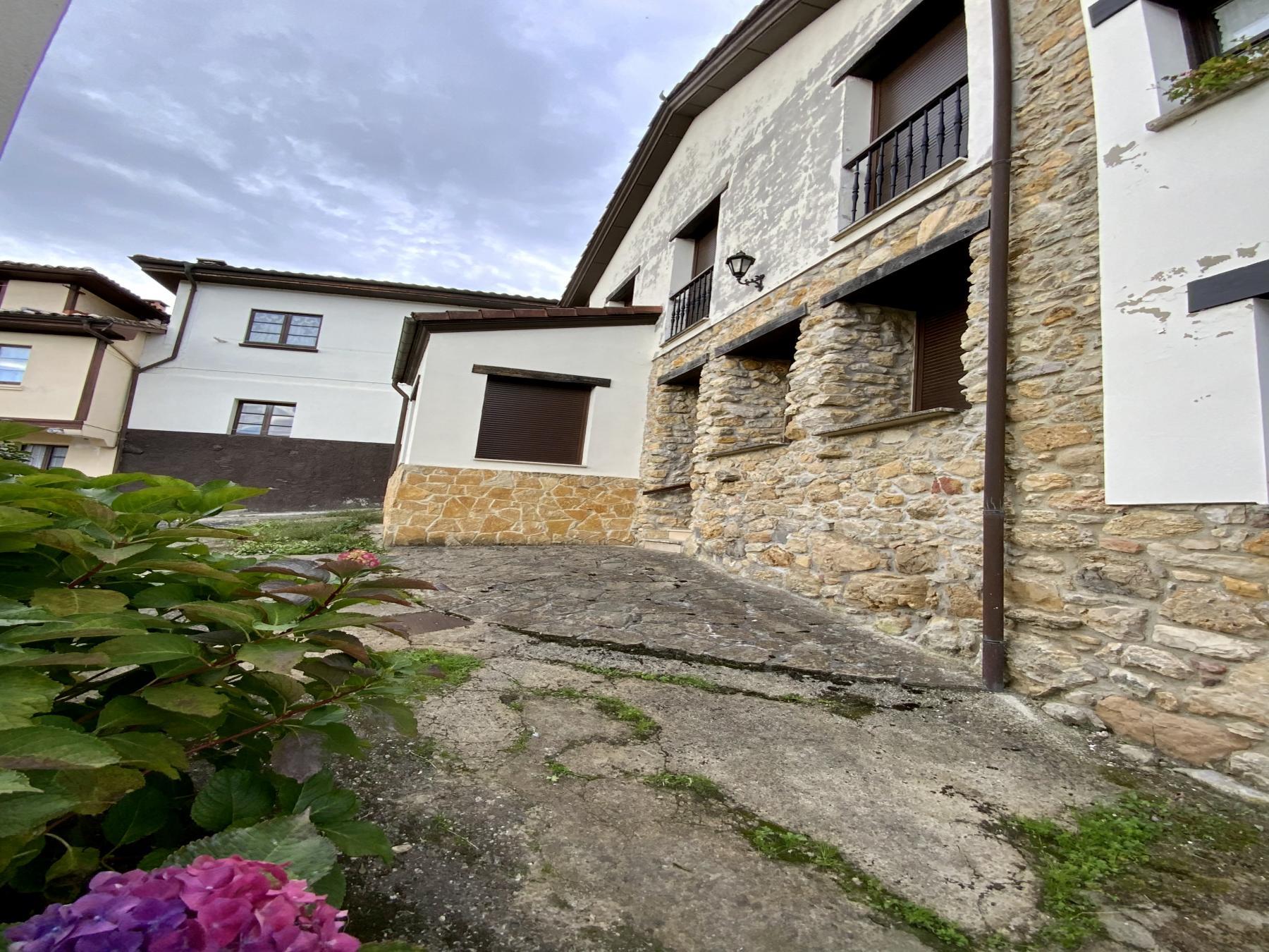 Venta de casa en Nava
