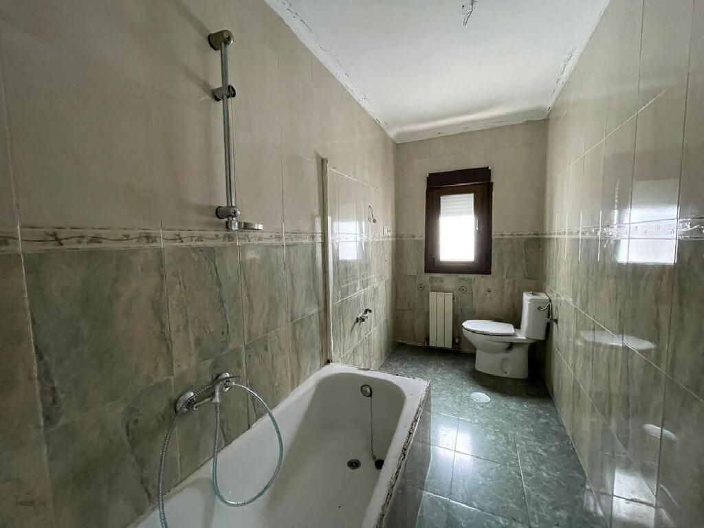 For sale of flat in Siero