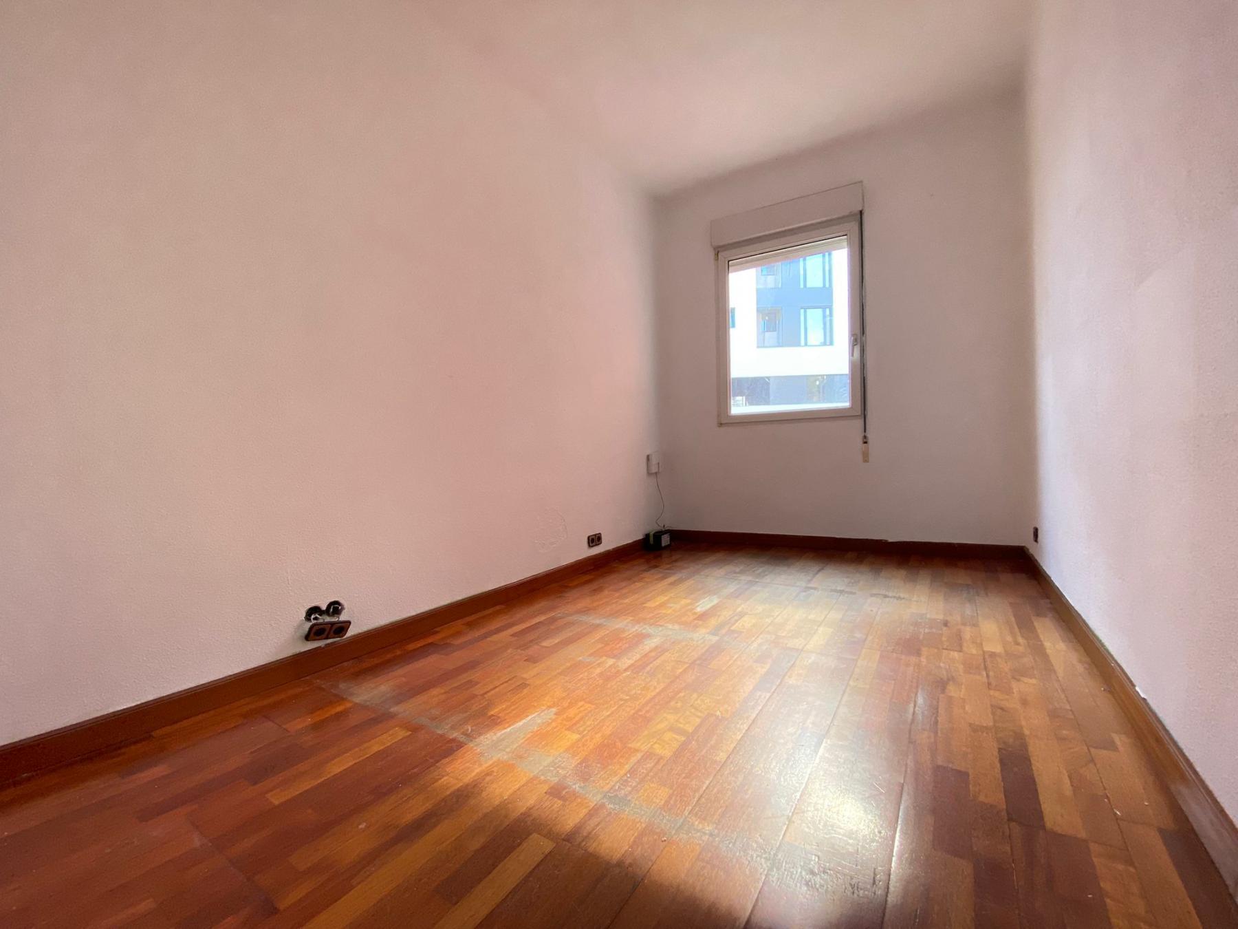 For sale of flat in Santander